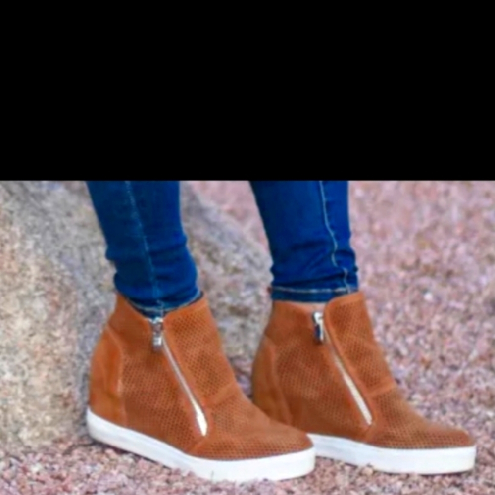 Ccocci boutique wedges